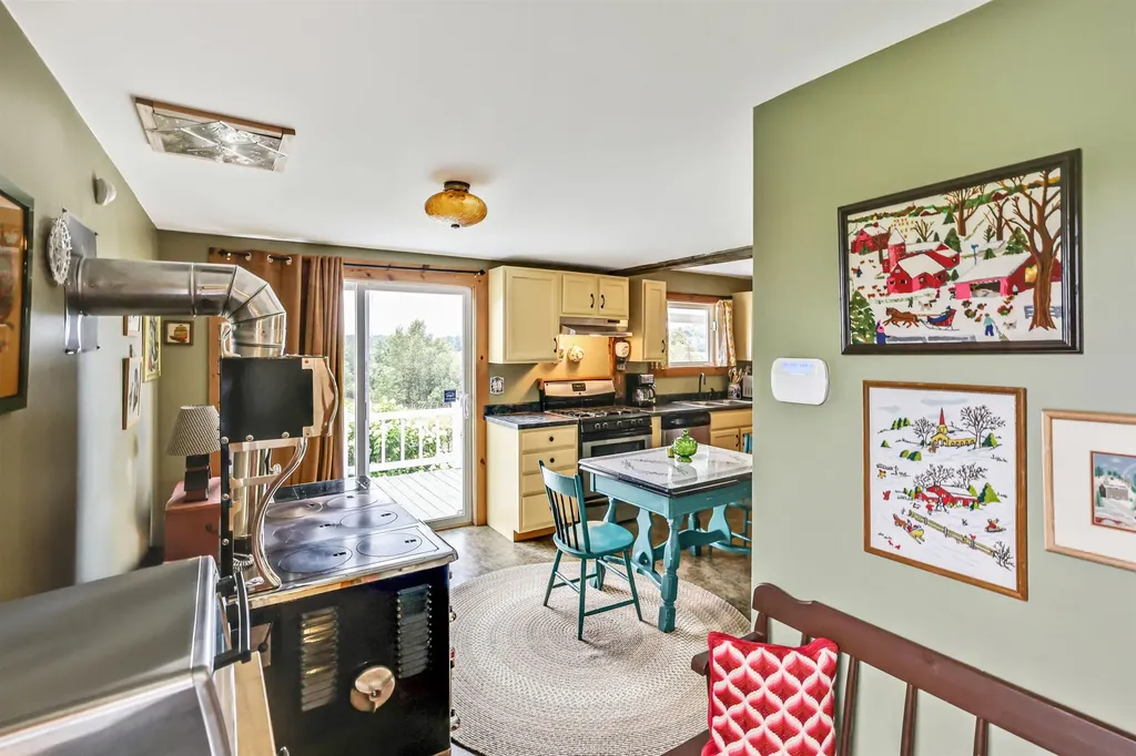 2066 Hinman Settler Road Brownington VT 05860