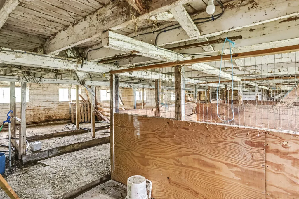 2066 Hinman Settler Road Brownington VT 05860