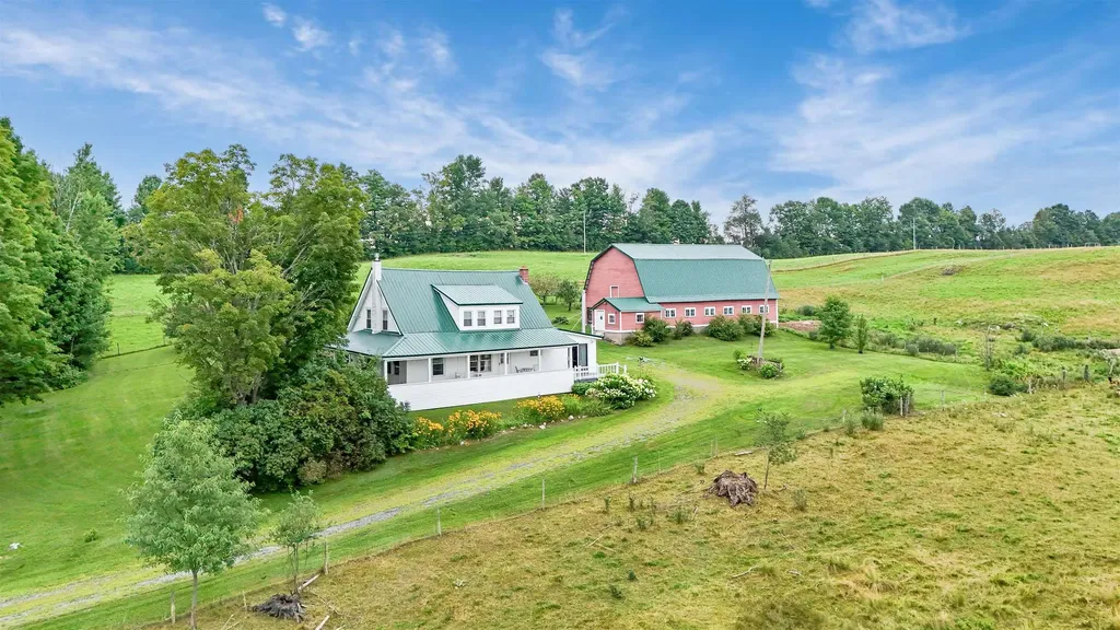 2066 Hinman Settler Road Brownington VT 05860
