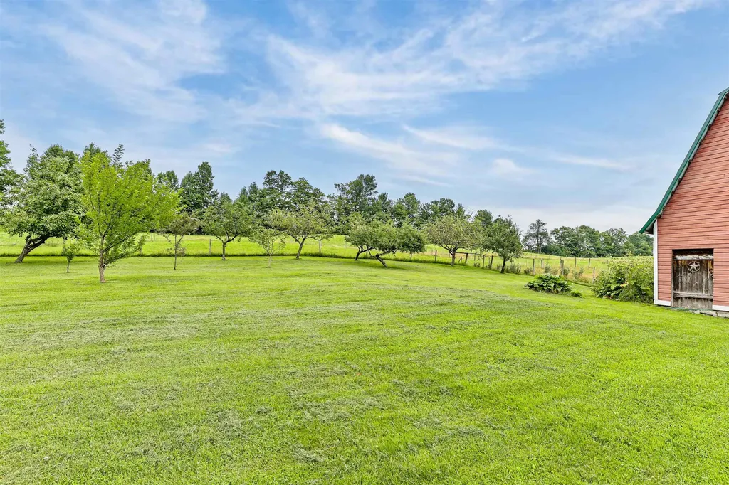 2066 Hinman Settler Road Brownington VT 05860