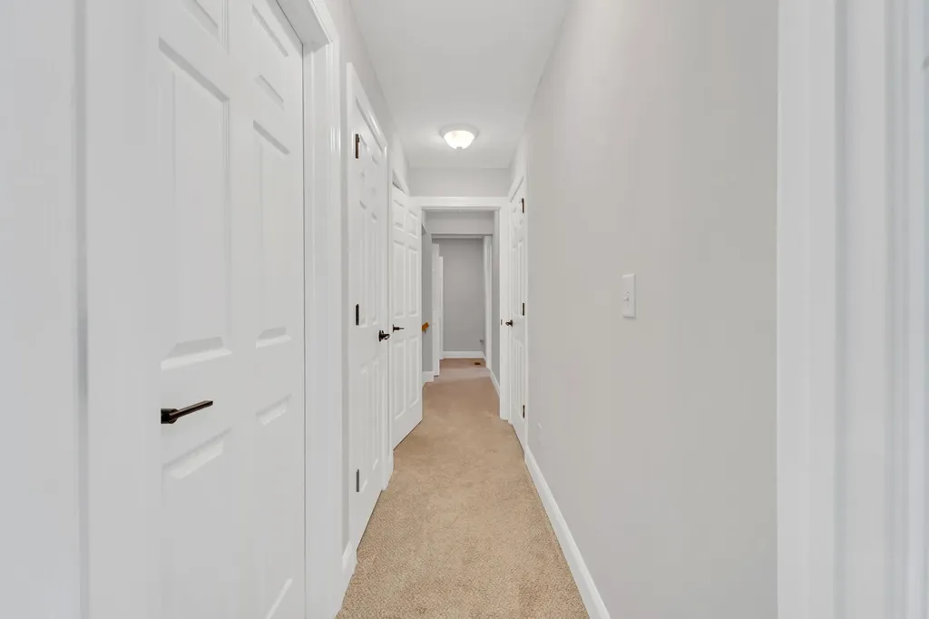 57 Hardy Road Londonderry NH 03053