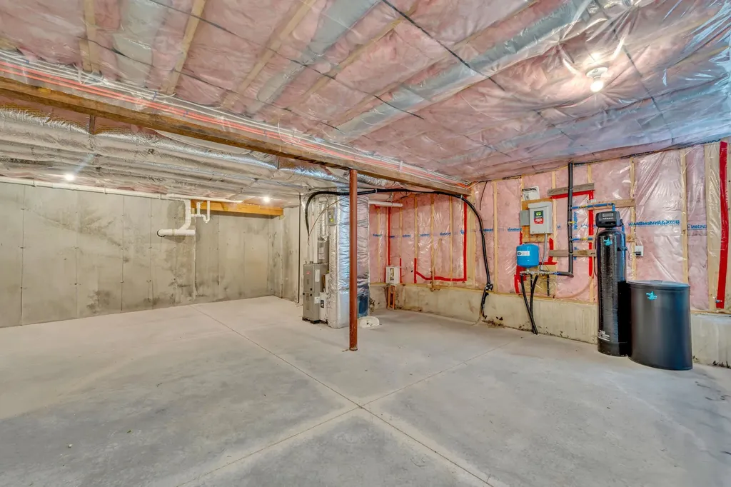 57 Hardy Road Londonderry NH 03053