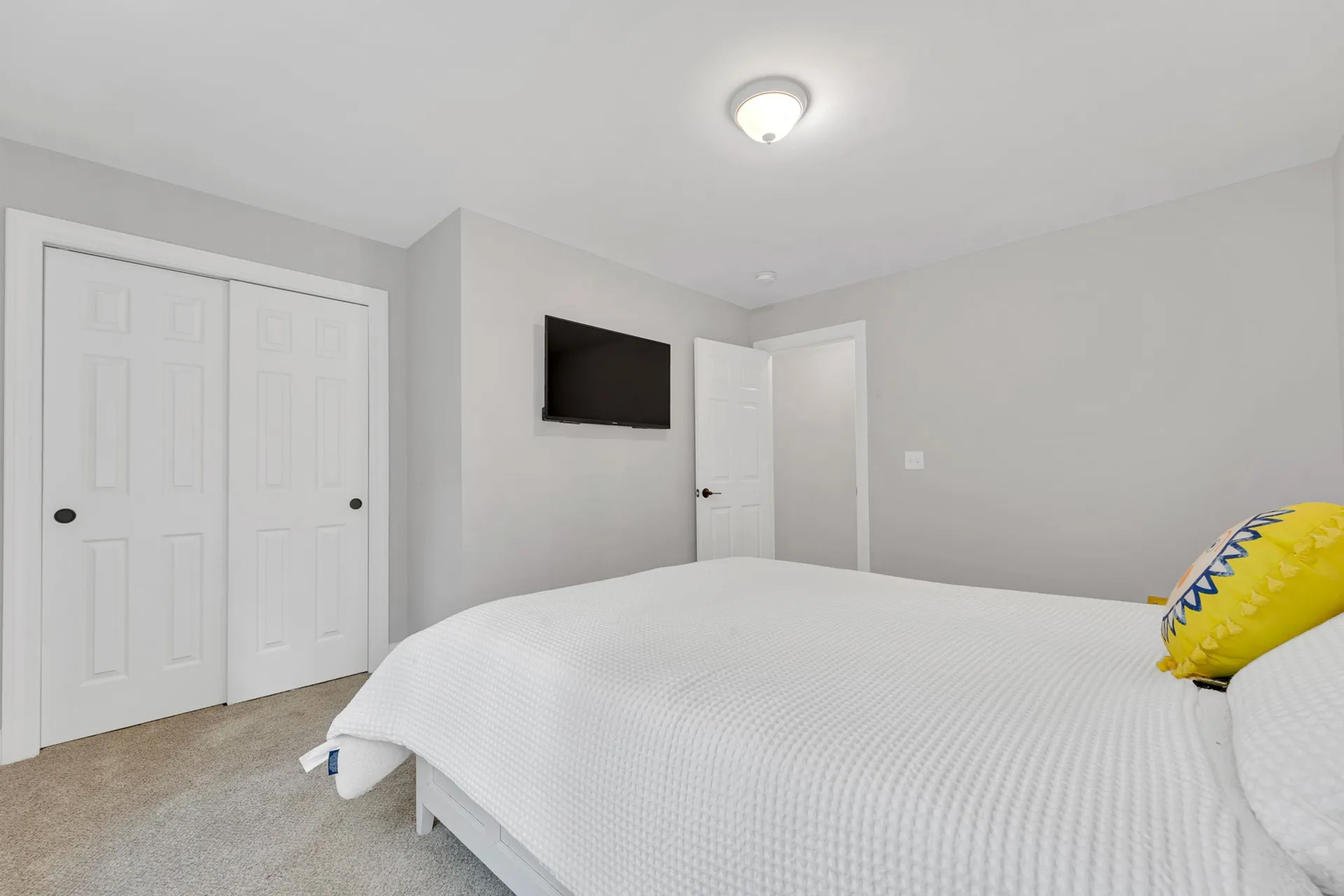 57 Hardy Road Londonderry NH 03053