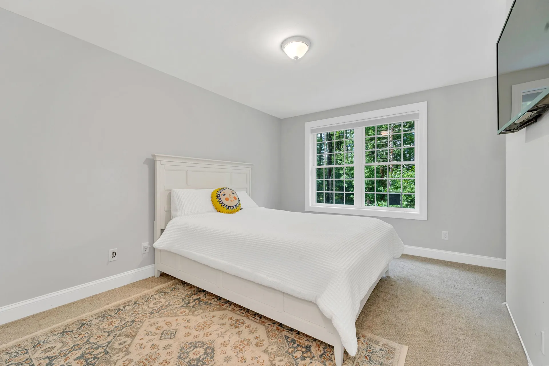 57 Hardy Road Londonderry NH 03053