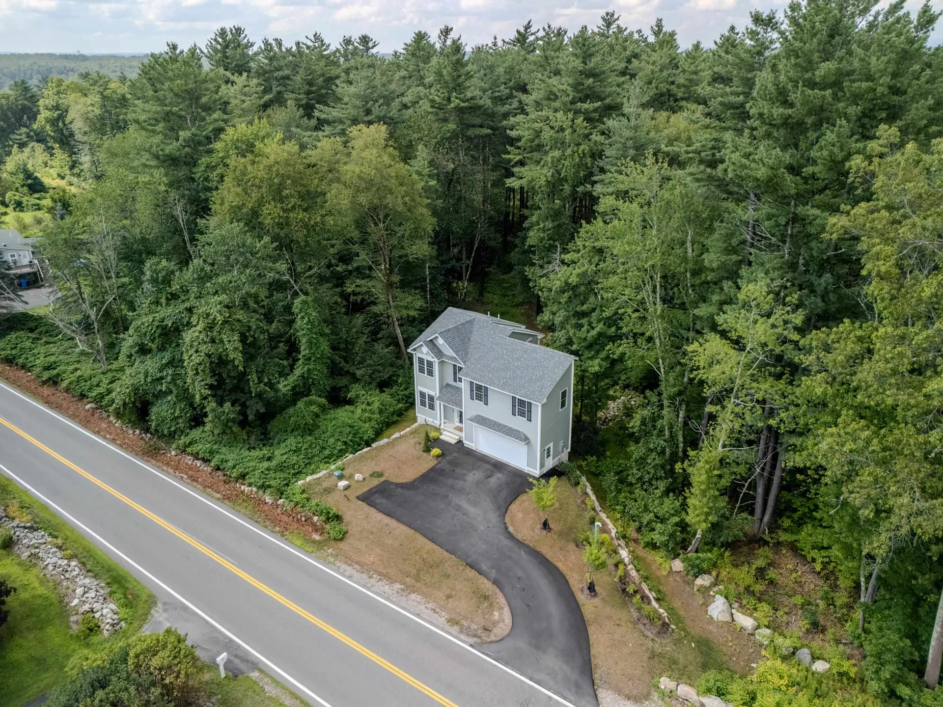 57 Hardy Road Londonderry NH 03053