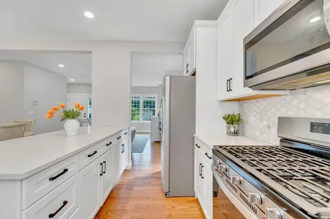 57 Hardy Road Londonderry NH 03053