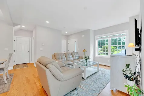 57 Hardy Road Londonderry NH 03053