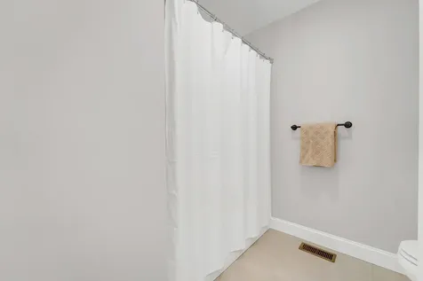 57 Hardy Road Londonderry NH 03053