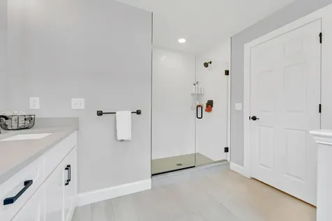 57 Hardy Road Londonderry NH 03053