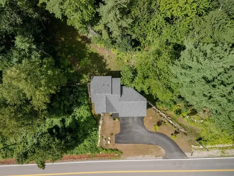 57 Hardy Road Londonderry NH 03053