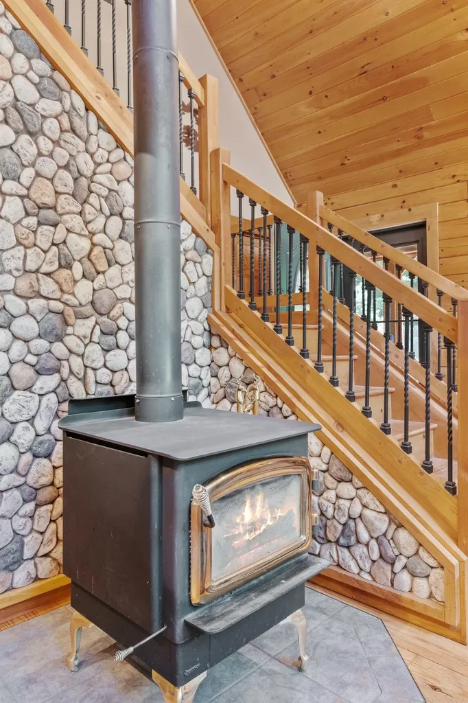 165 Covered Bridge Road Thornton NH 03285