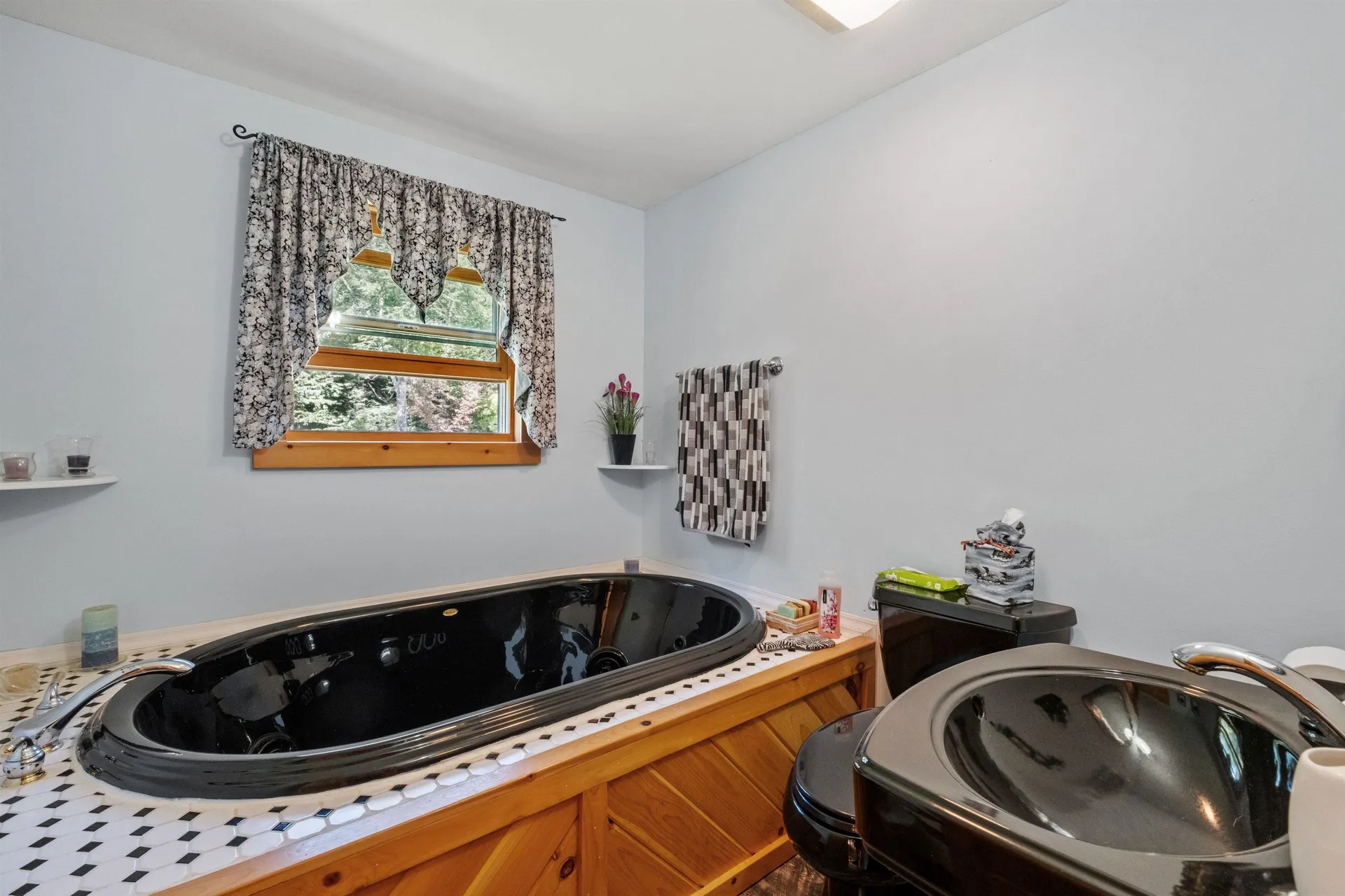 165 Covered Bridge Road Thornton NH 03285