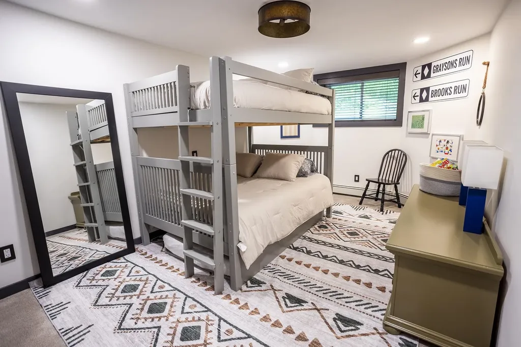 232 North Village Road Jay VT 05859