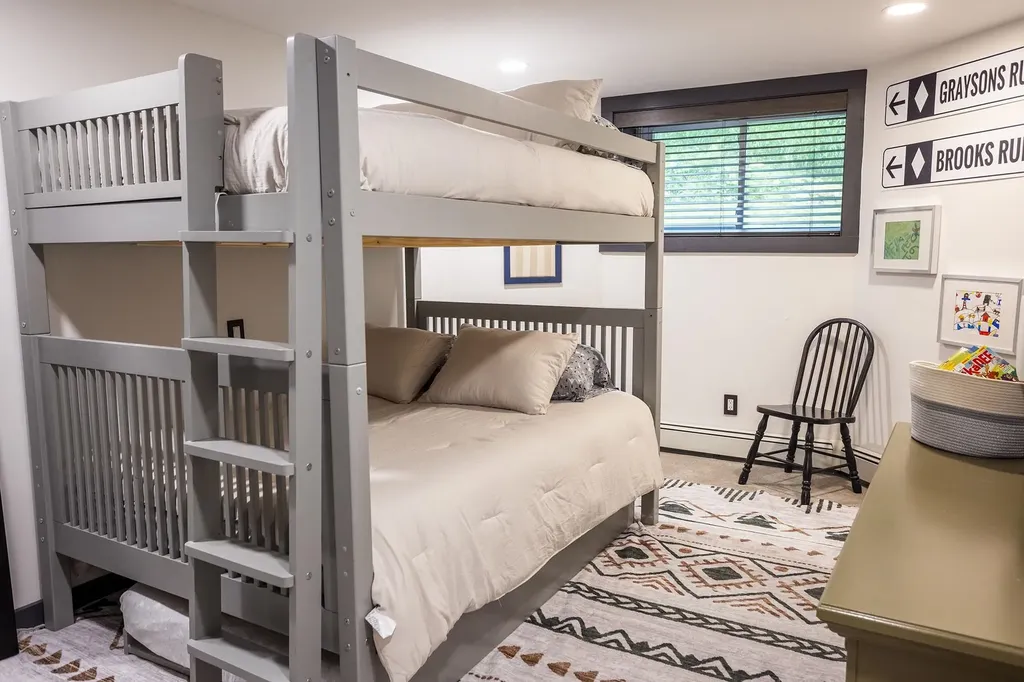 232 North Village Road Jay VT 05859