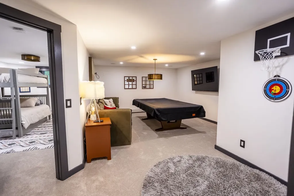 232 North Village Road Jay VT 05859