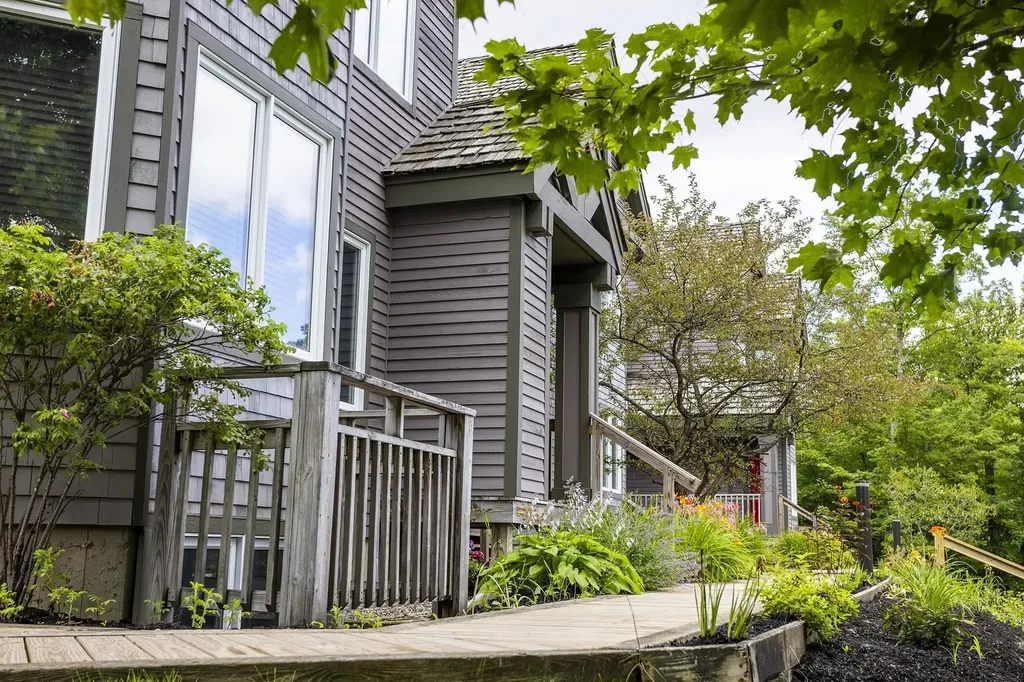 232 North Village Road Jay VT 05859