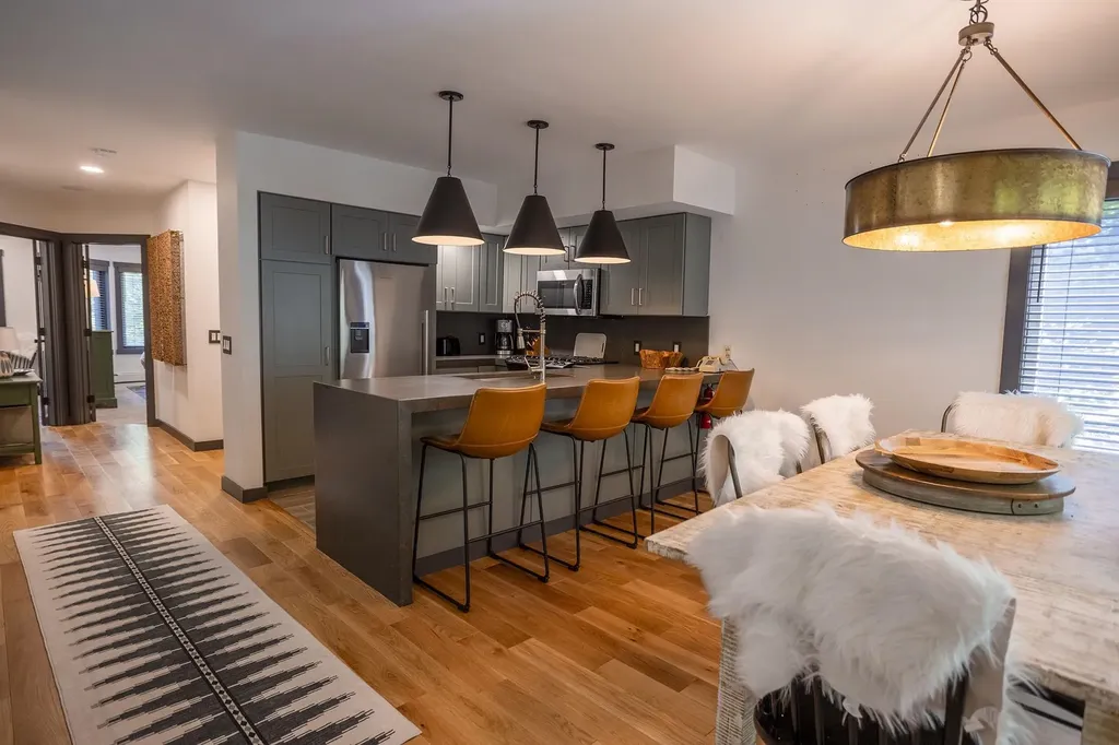 232 North Village Road Jay VT 05859