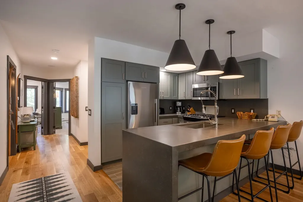 232 North Village Road Jay VT 05859