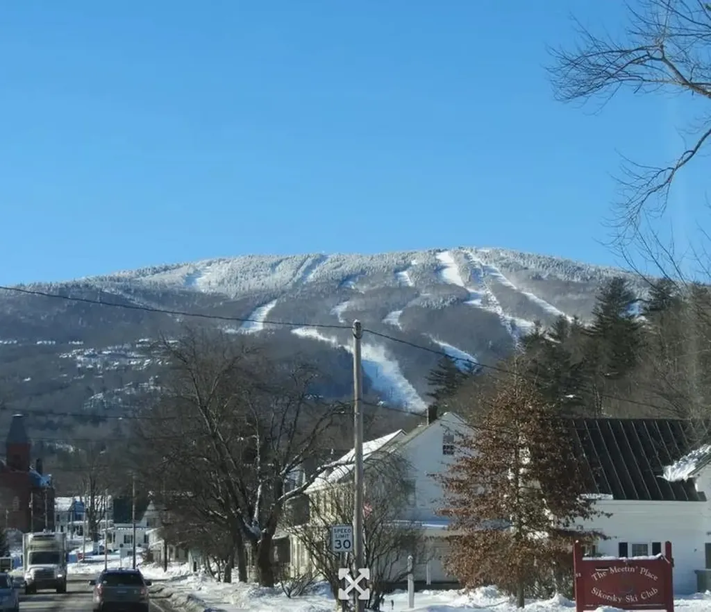 32 Pond Street Ludlow VT 05149