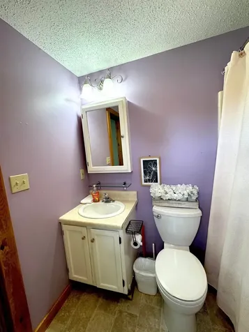 32 Pond Street Ludlow VT 05149