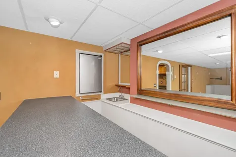 10 Wagner Way Hudson NH 03051