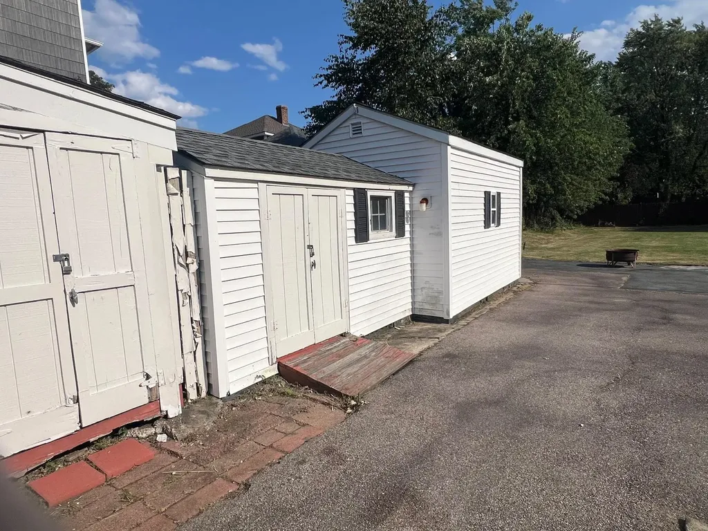 177 Young Street Manchester NH 03103