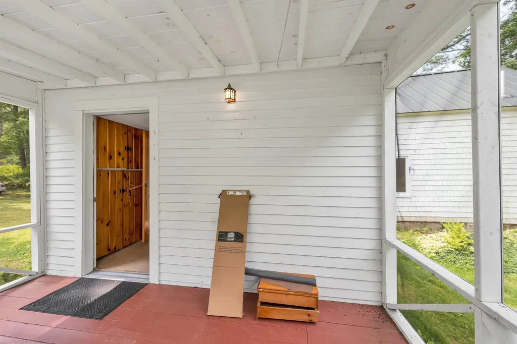 677 Pine Hill Road Wolfeboro NH 03894