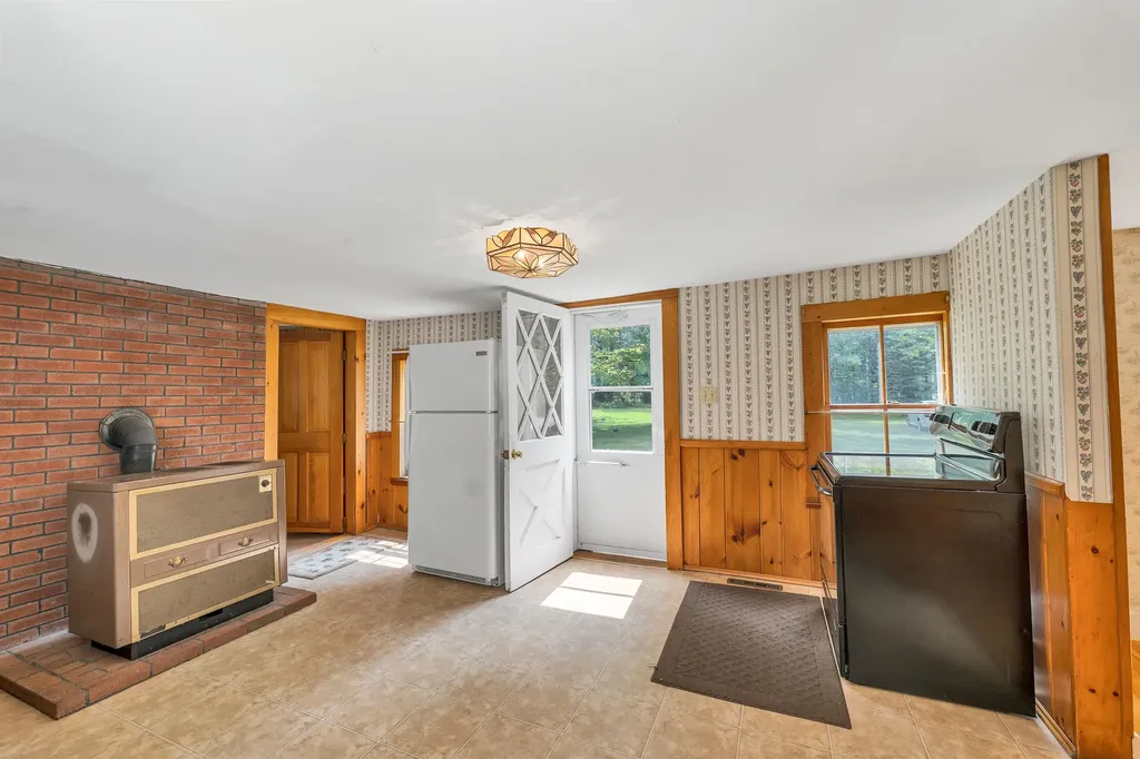 677 Pine Hill Road Wolfeboro NH 03894
