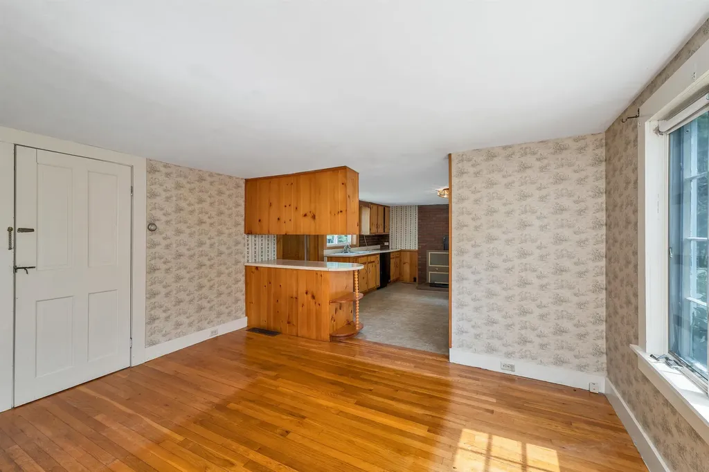 677 Pine Hill Road Wolfeboro NH 03894