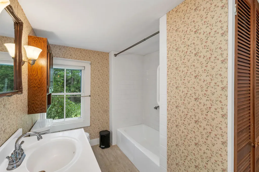677 Pine Hill Road Wolfeboro NH 03894