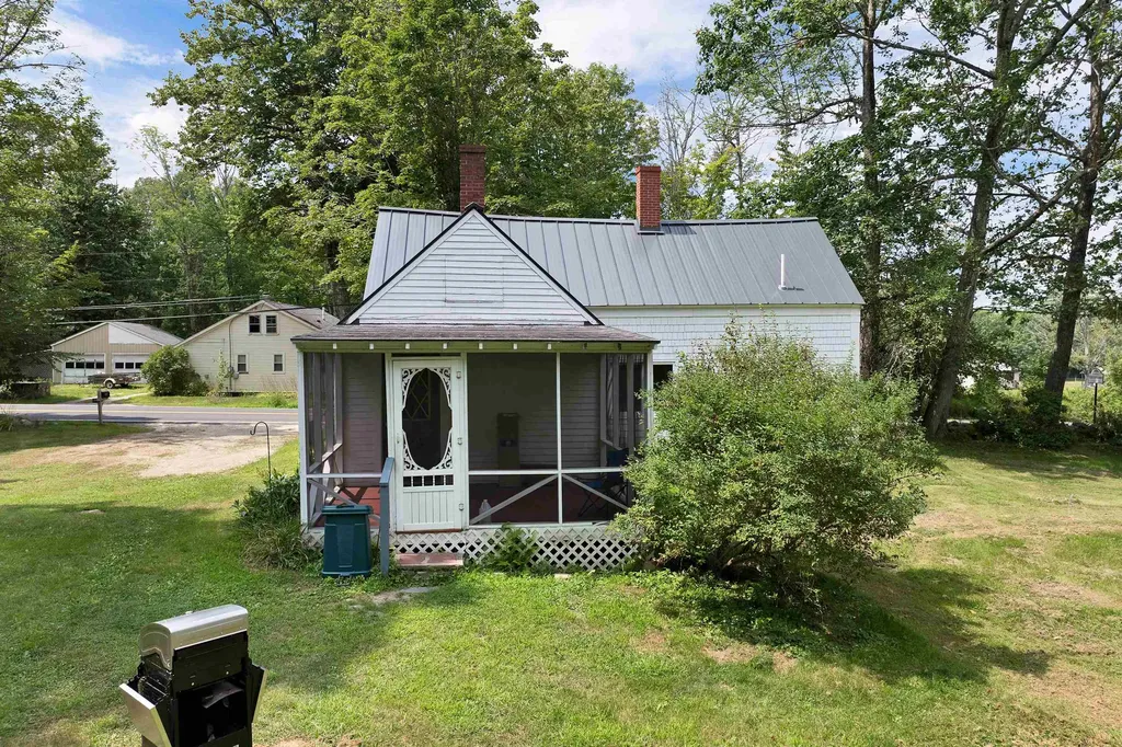 677 Pine Hill Road Wolfeboro NH 03894