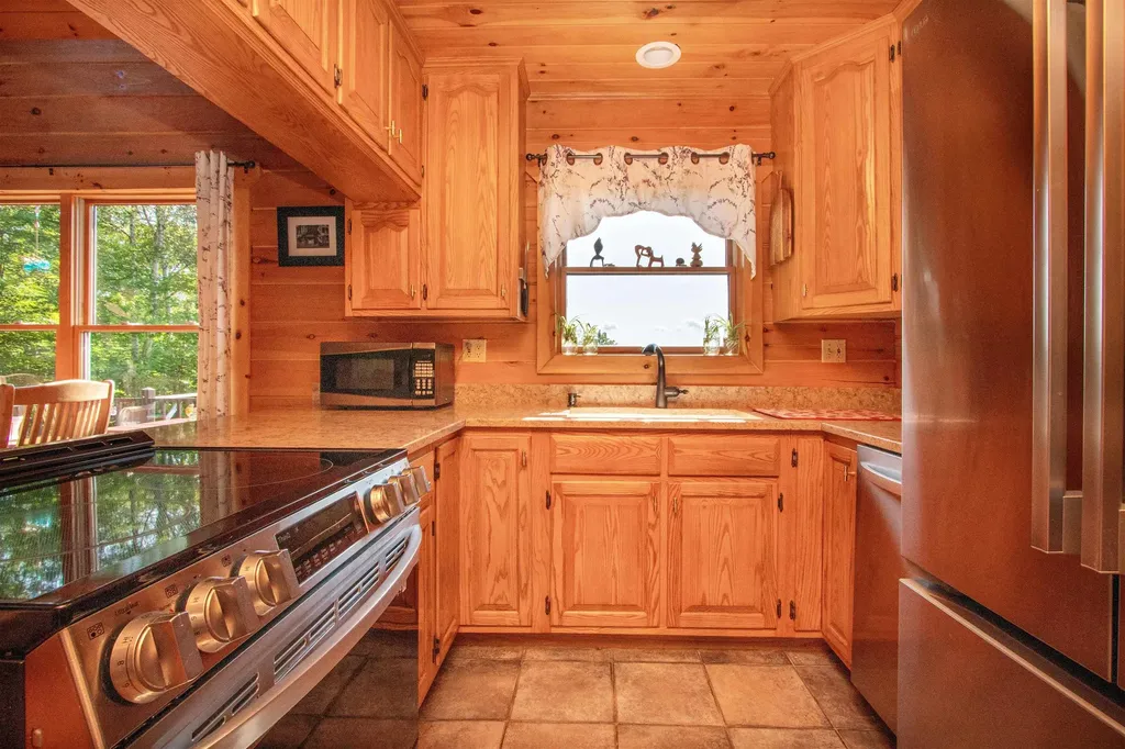 2863 Berry Hill Road Sheffield VT 05866