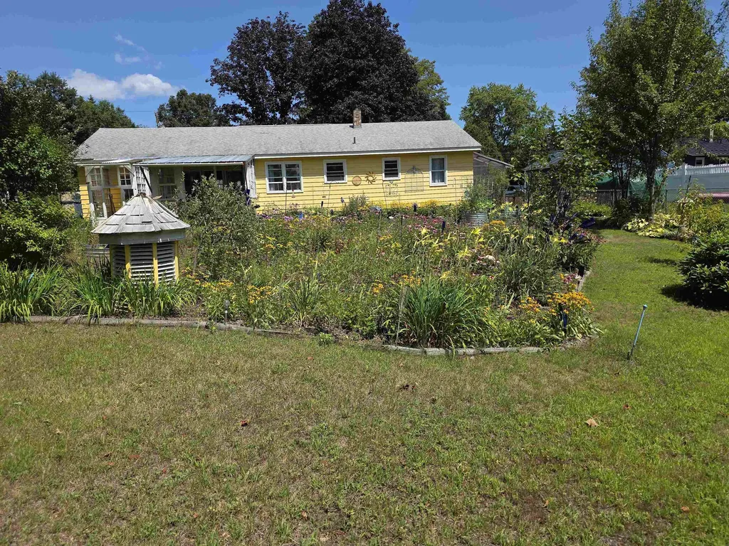 10 Clark Street Springfield VT 05150