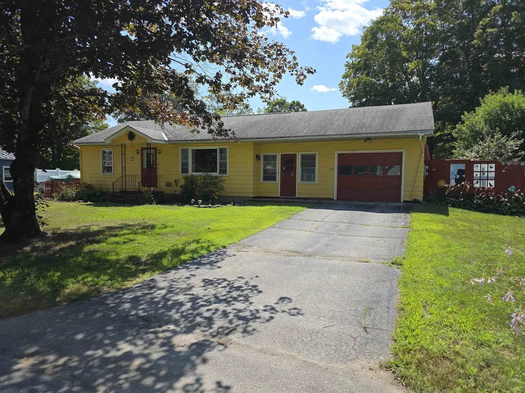 10 Clark Street Springfield VT 05150