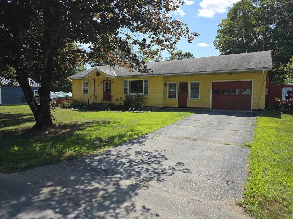 10 Clark Street Springfield VT 05150