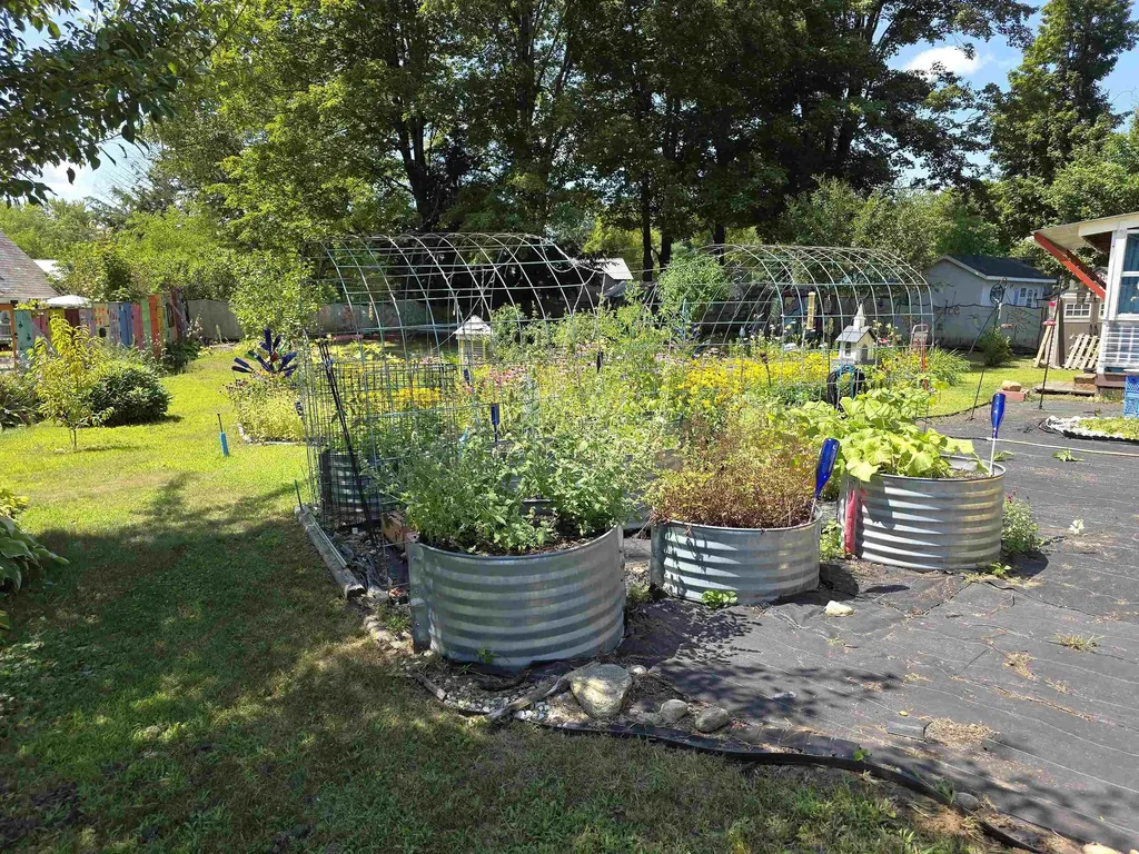 10 Clark Street Springfield VT 05150