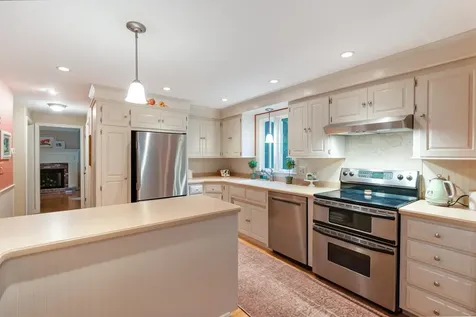 180 Warner Hill Road Derry NH 03038