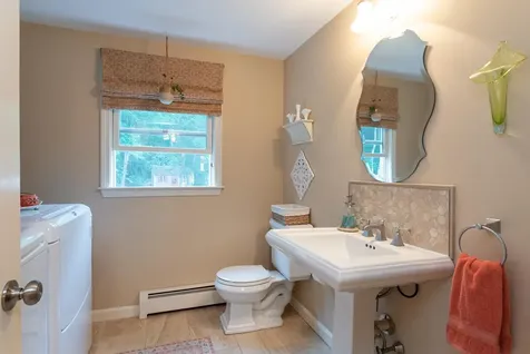 180 Warner Hill Road Derry NH 03038