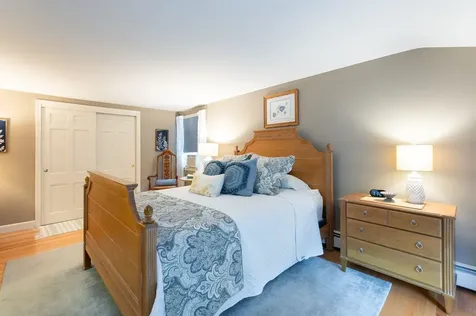 180 Warner Hill Road Derry NH 03038