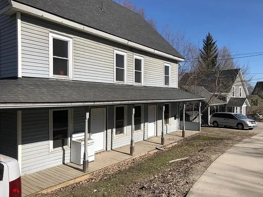 212 Pleasant Street Newport City VT 05855