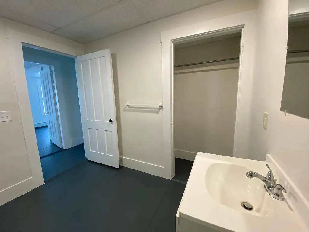 212 Pleasant Street Newport City VT 05855