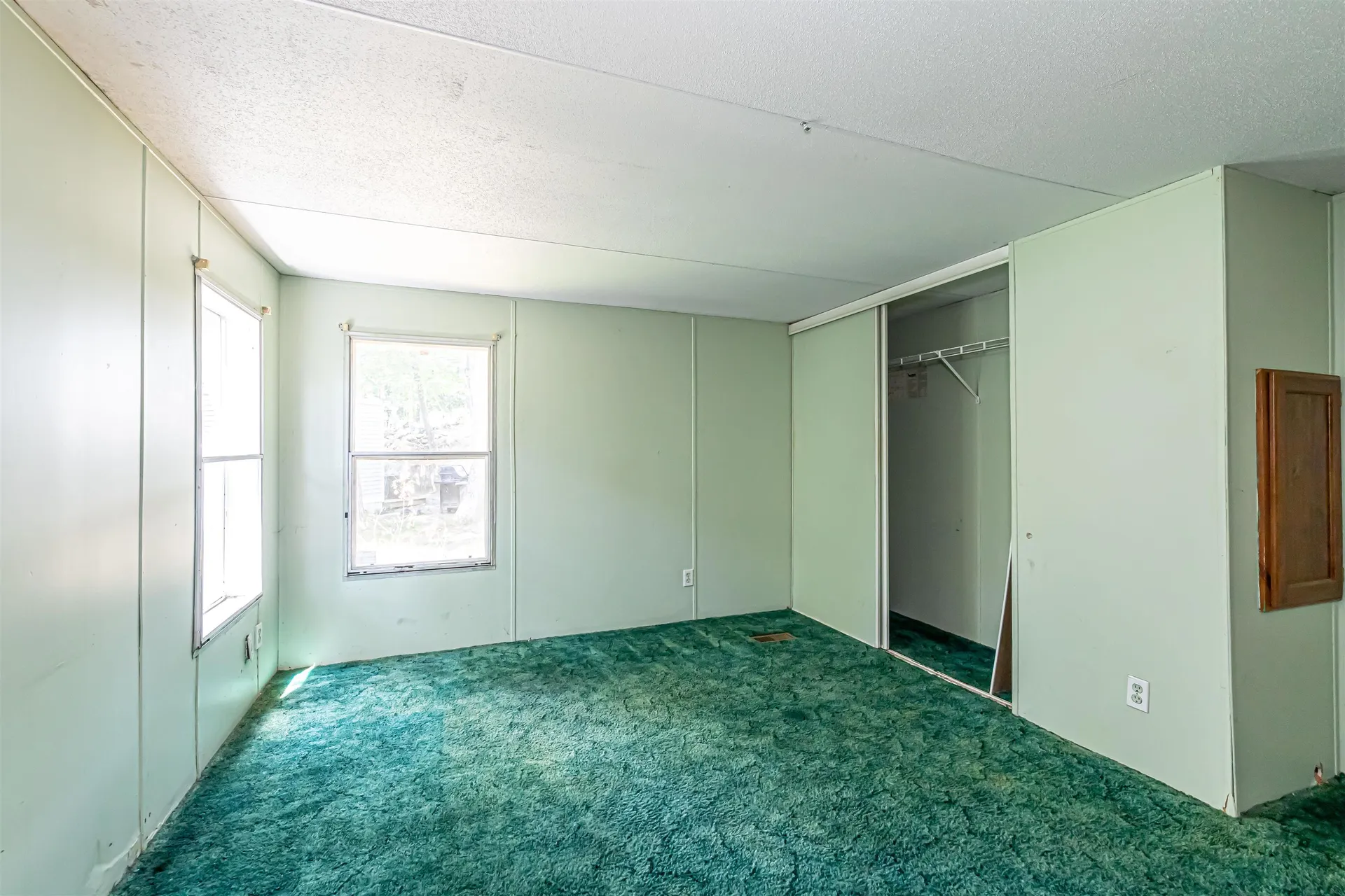 6 Jackson Avenue Allenstown NH 03275