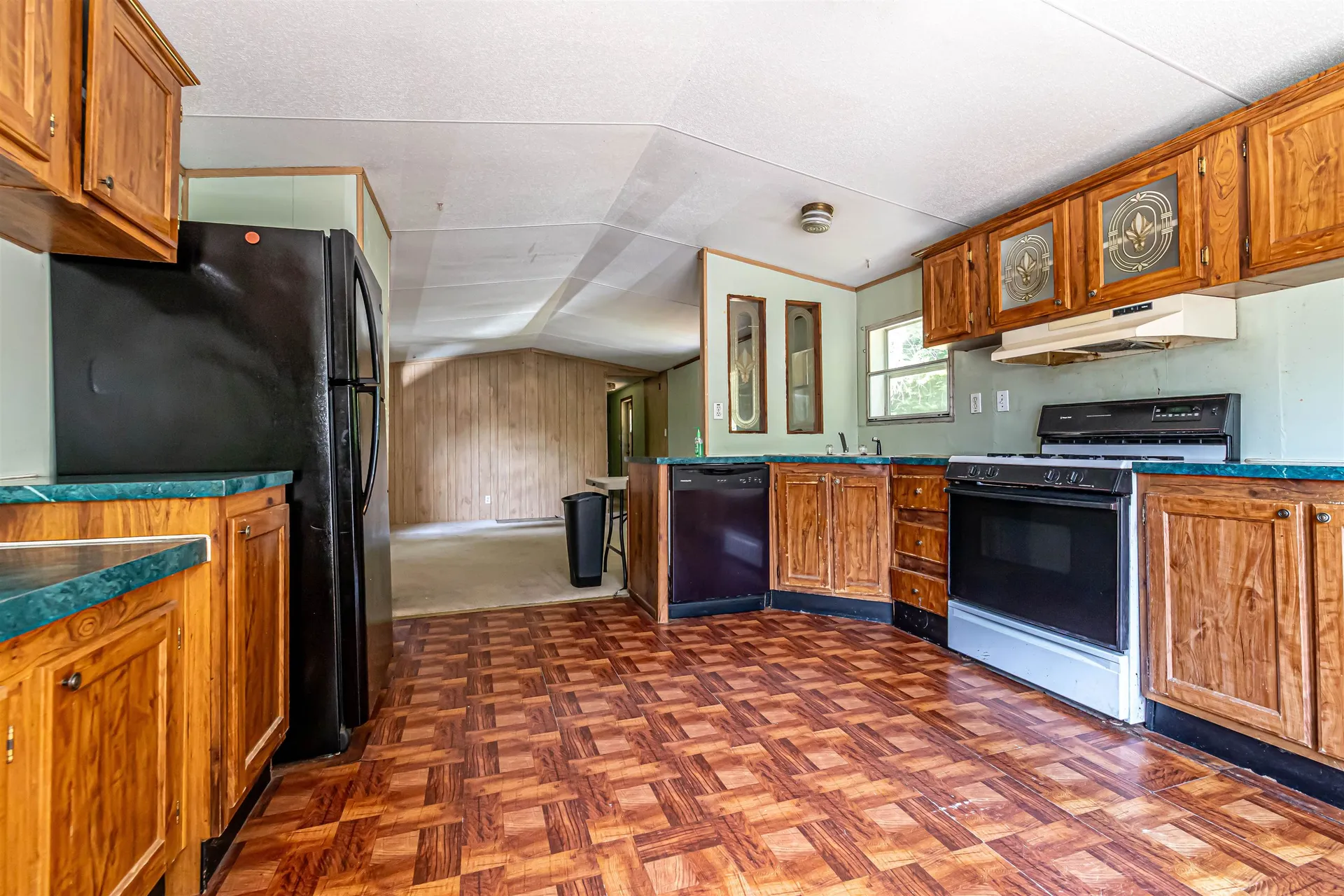 6 Jackson Avenue Allenstown NH 03275