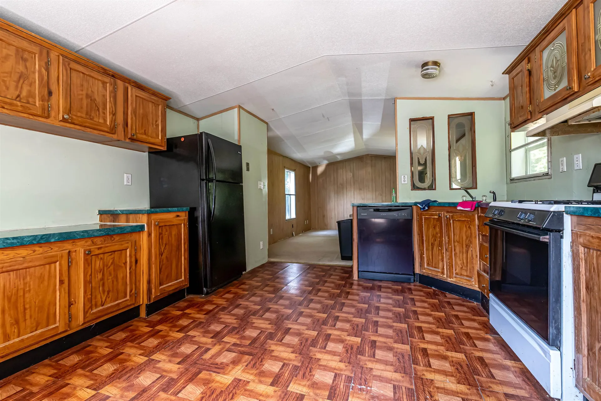 6 Jackson Avenue Allenstown NH 03275