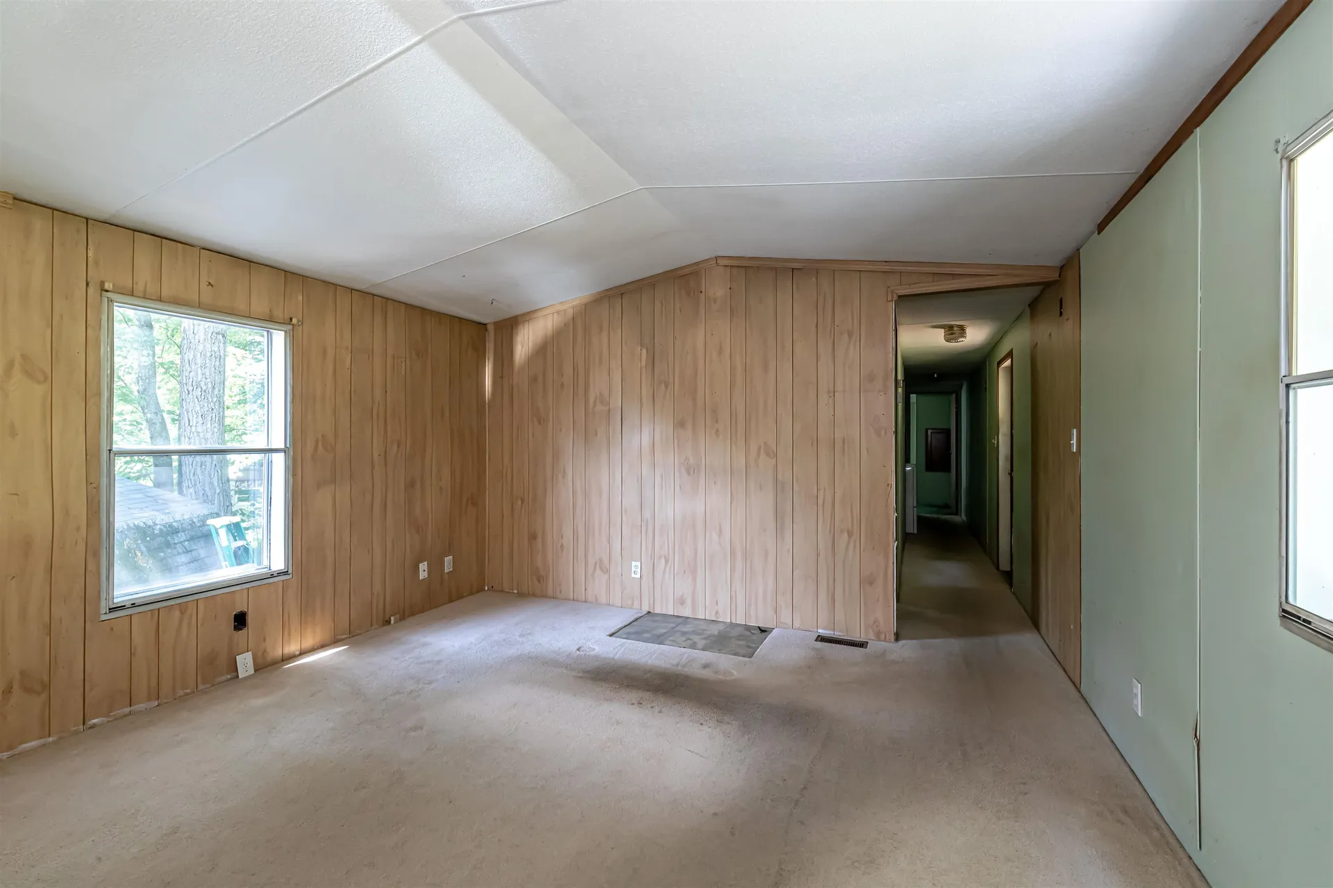 6 Jackson Avenue Allenstown NH 03275