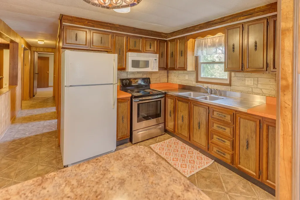 383 Daniel Webster Highway Plymouth NH 03264