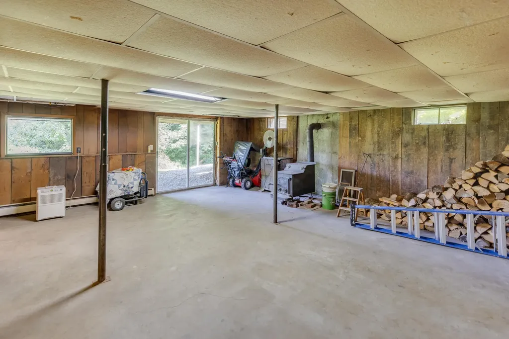 383 Daniel Webster Highway Plymouth NH 03264