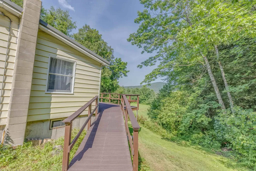 383 Daniel Webster Highway Plymouth NH 03264