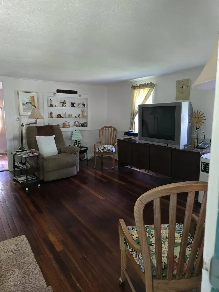 786 Washington Road Goshen NH 03752