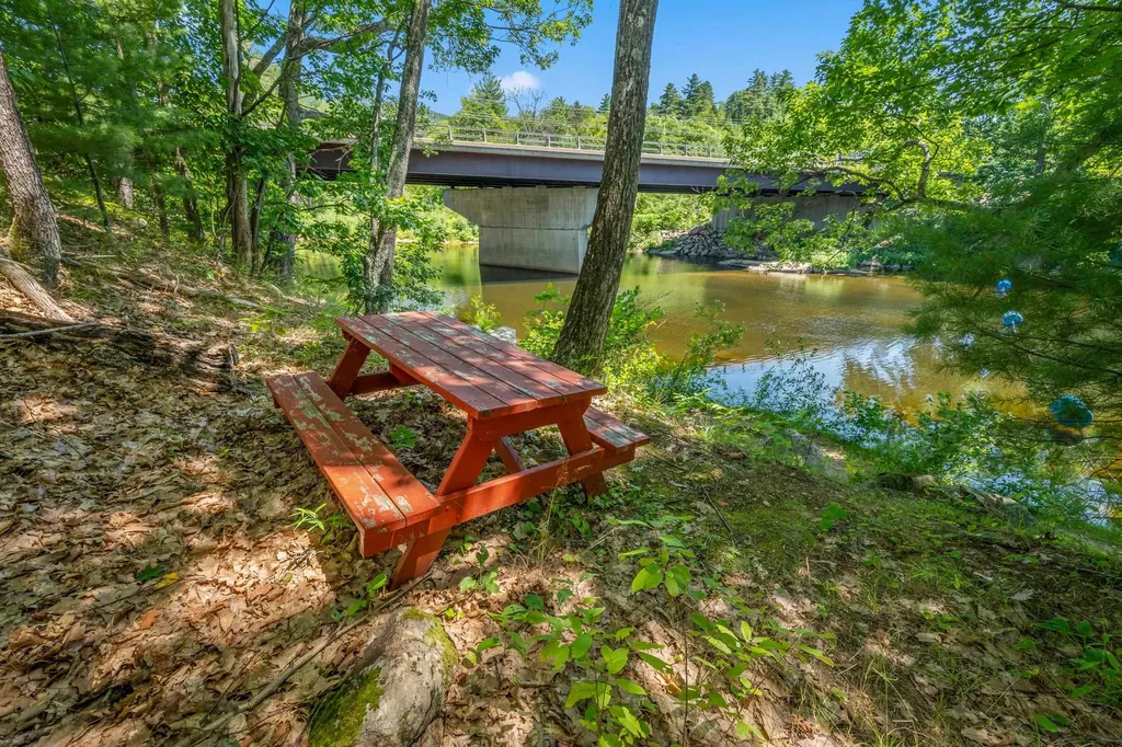 7 Goodrich Falls Road Bartlett NH 03838